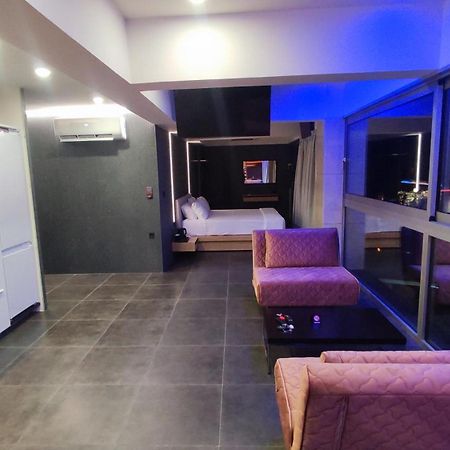 Summertime Signature Suites Ajía Marína Kültér fotó