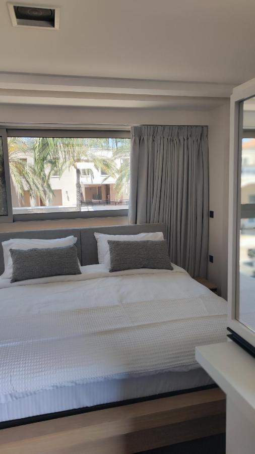 Summertime Signature Suites Ajía Marína Kültér fotó