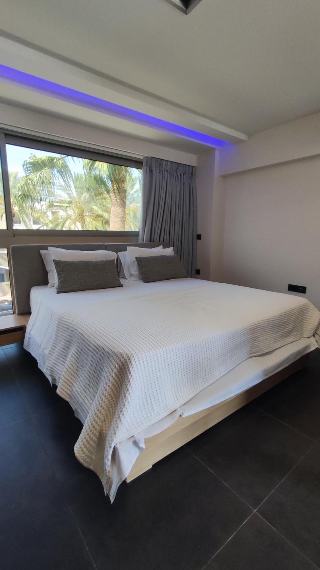 Summertime Signature Suites Ajía Marína Kültér fotó